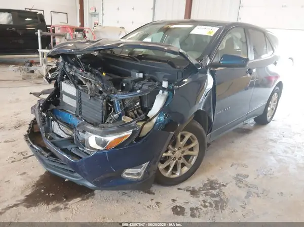 3GNAXUEV0ML330796 2021 CHEVROLET EQUINOX - Image 2