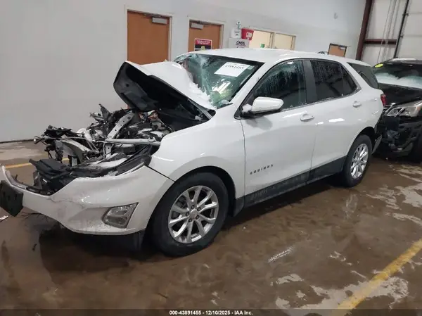 3GNAXUEV0MS179187 2021 CHEVROLET EQUINOX - Image 2