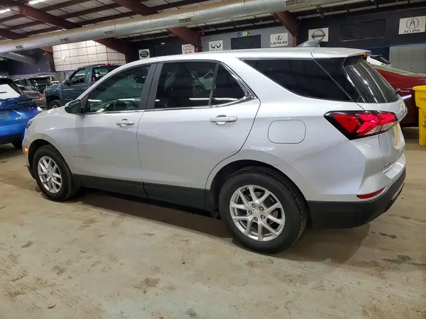3GNAXUEV0NL100693 2022 CHEVROLET EQUINOX - Image 2