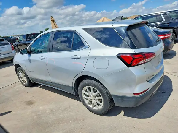 3GNAXUEV0NL183882 2022 CHEVROLET EQUINOX - Image 2