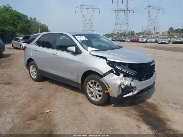 3GNAXUEV0NL189262 2022 CHEVROLET EQUINOX - Image 1