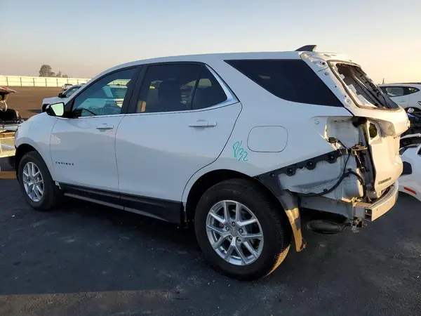 3GNAXUEV0NL192422 2022 CHEVROLET EQUINOX - Image 2