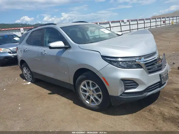 3GNAXUEV0NL218601 2022 CHEVROLET EQUINOX - Image 1