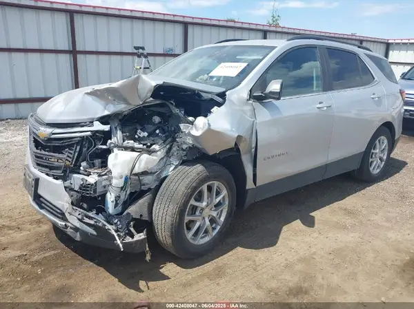 3GNAXUEV0NL218601 2022 CHEVROLET EQUINOX - Image 2