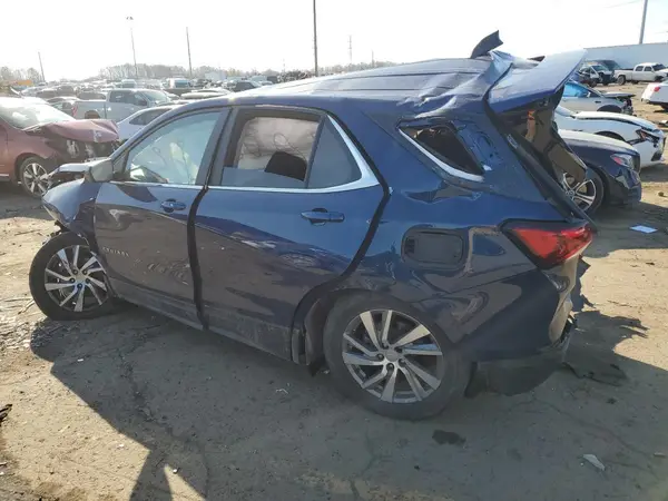 3GNAXUEV0NL223667 2022 CHEVROLET EQUINOX - Image 2