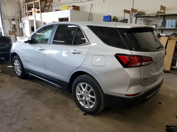3GNAXUEV0NL237133 2022 CHEVROLET EQUINOX - Image 2