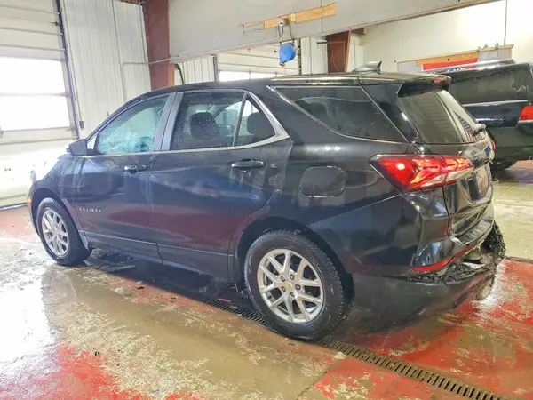 3GNAXUEV0NL245040 2022 CHEVROLET EQUINOX - Image 2