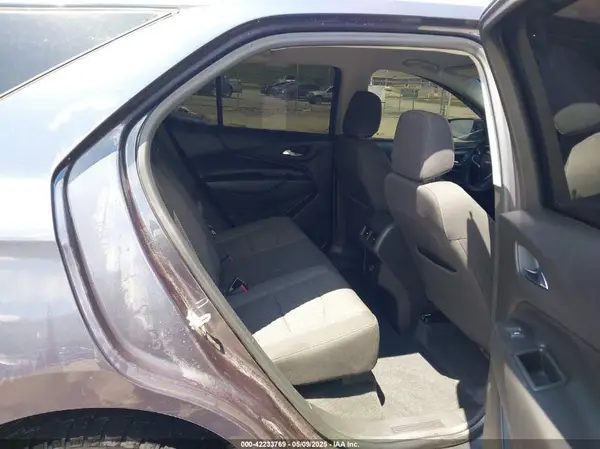 3GNAXUEV1KL199083 2019 CHEVROLET EQUINOX - Image 8