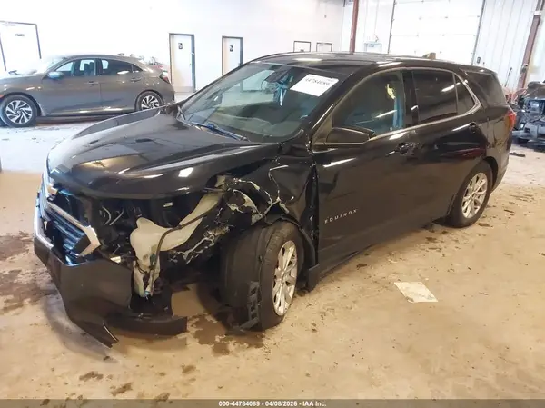3GNAXUEV1KL212088 2019 CHEVROLET EQUINOX - Image 2