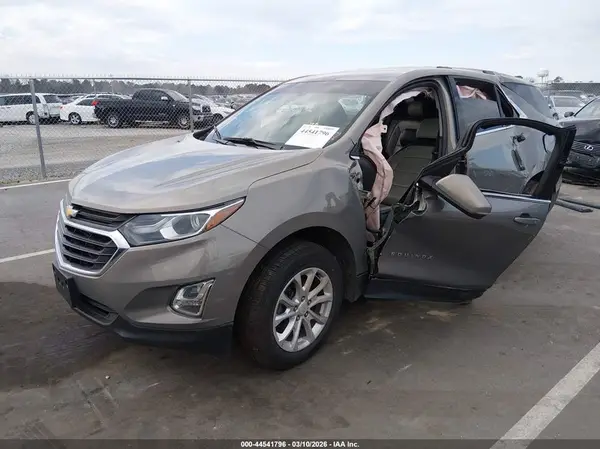 3GNAXUEV1KS570927 2019 CHEVROLET EQUINOX - Image 2
