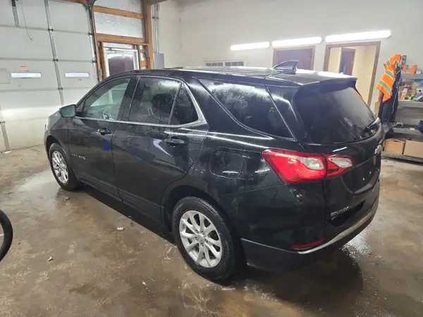 3GNAXUEV1LL230172 2020 CHEVROLET EQUINOX - Image 2