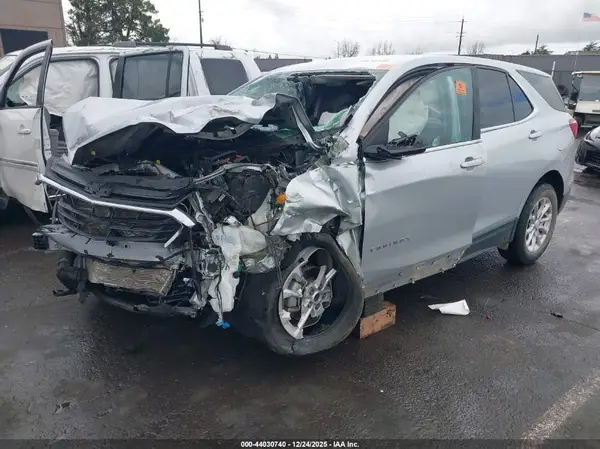 3GNAXUEV1ML303574 2021 CHEVROLET EQUINOX - Image 2