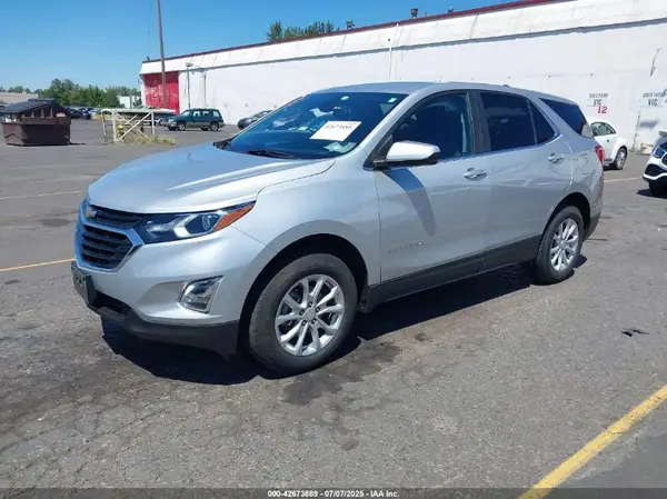3GNAXUEV1MS126742 2021 CHEVROLET EQUINOX - Image 2