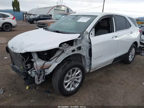 3GNAXUEV1MS133920 2021 CHEVROLET EQUINOX - Image 2
