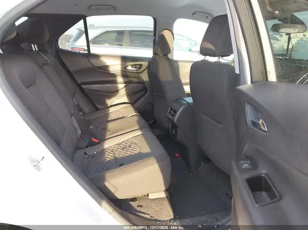 3GNAXUEV1MS147087 2021 CHEVROLET EQUINOX - Image 8