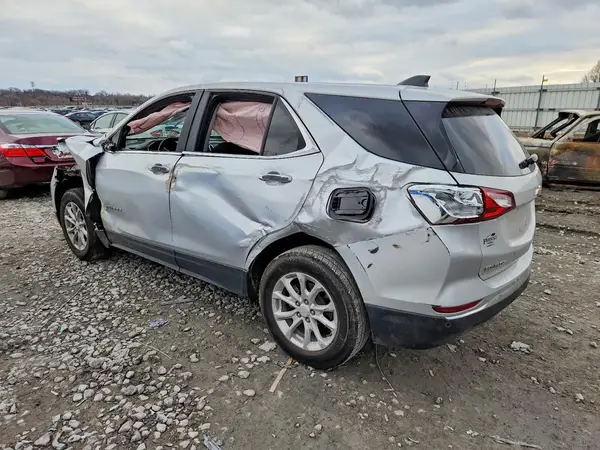 3GNAXUEV1MS160275 2021 CHEVROLET EQUINOX - Image 2