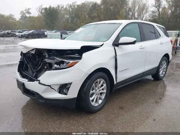 3GNAXUEV1MS165573 2021 CHEVROLET EQUINOX - Image 2