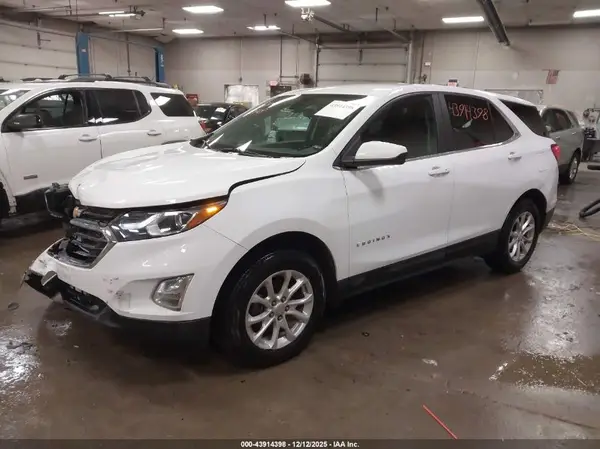 3GNAXUEV1MS173043 2021 CHEVROLET EQUINOX - Image 2