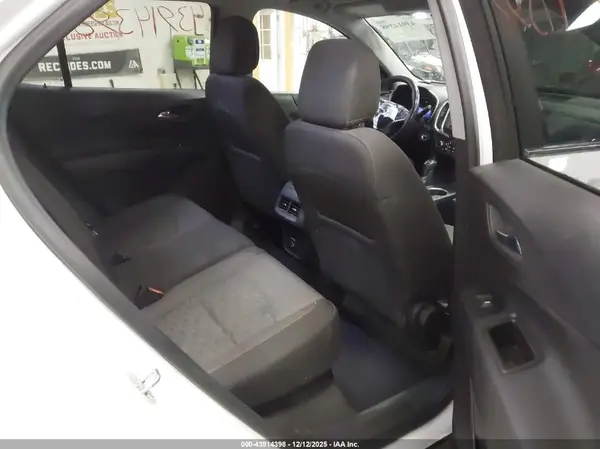 3GNAXUEV1MS173043 2021 CHEVROLET EQUINOX - Image 8