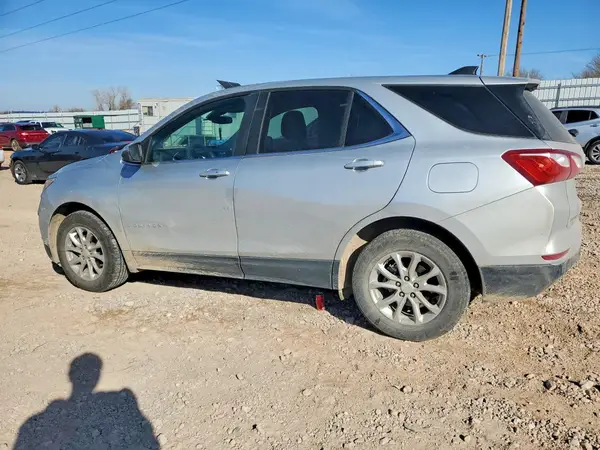 3GNAXUEV1MS177786 2021 CHEVROLET EQUINOX - Image 2