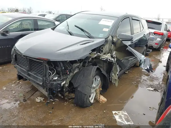 3GNAXUEV1NL151667 2022 CHEVROLET EQUINOX - Image 2