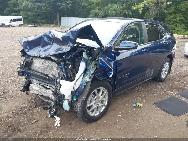 3GNAXUEV1NL178609 2022 CHEVROLET EQUINOX - Image 2