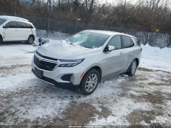 3GNAXUEV1NL193093 2022 CHEVROLET EQUINOX - Image 2