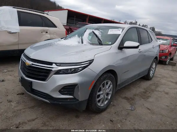 3GNAXUEV1NL209471 2022 CHEVROLET EQUINOX - Image 2
