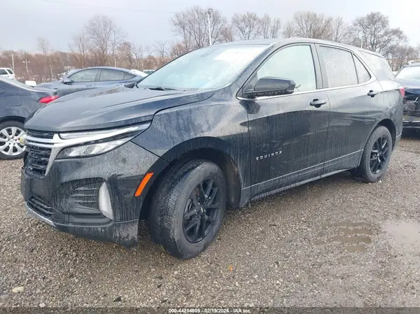 3GNAXUEV1NL225640 2022 CHEVROLET EQUINOX - Image 2