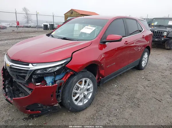 3GNAXUEV1NL228702 2022 CHEVROLET EQUINOX - Image 2