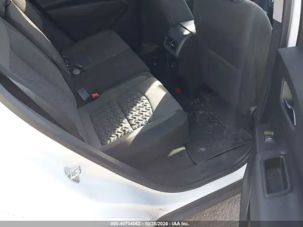 3GNAXUEV1NL241594 2022 CHEVROLET EQUINOX - Image 8