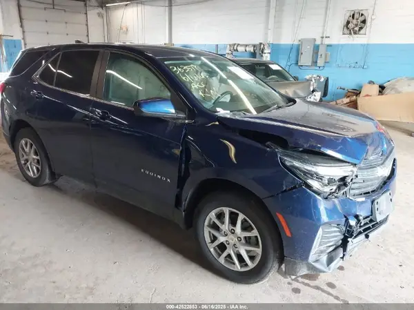 3GNAXUEV1NL289211 2022 CHEVROLET EQUINOX - Image 1