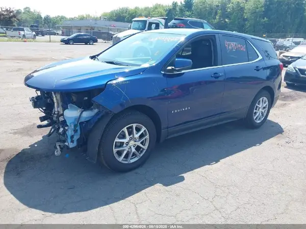 3GNAXUEV1NL293727 2022 CHEVROLET EQUINOX - Image 2