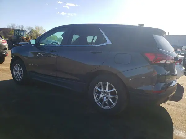 3GNAXUEV1NS172928 2022 CHEVROLET EQUINOX - Image 2