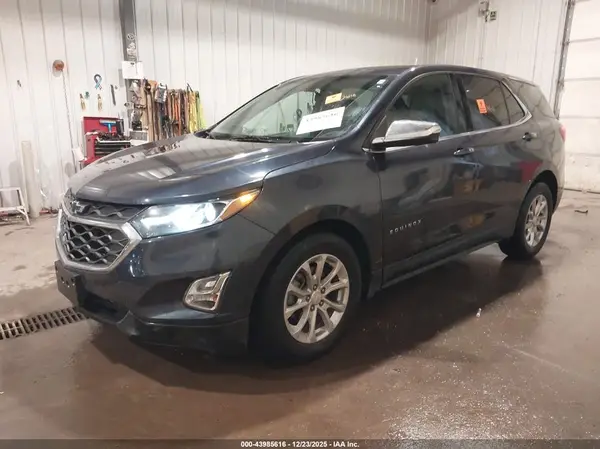 3GNAXUEV2KL227568 2019 CHEVROLET EQUINOX - Image 2