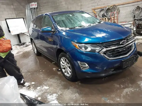 3GNAXUEV2KL385330 2019 CHEVROLET EQUINOX - Image 1