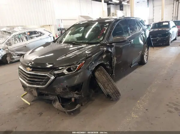 3GNAXUEV2KS532588 2019 CHEVROLET EQUINOX - Image 2