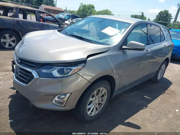 3GNAXUEV2KS573335 2019 CHEVROLET EQUINOX - Image 2