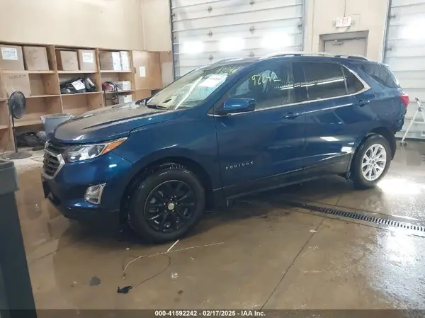 3GNAXUEV2LL254044 2020 CHEVROLET EQUINOX - Image 2