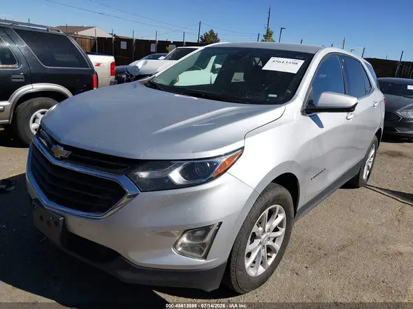 3GNAXUEV2LS582988 2020 CHEVROLET EQUINOX - Image 2