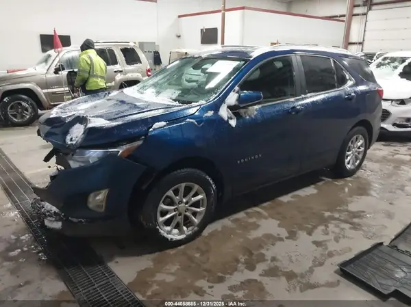 3GNAXUEV2ML349298 2021 CHEVROLET EQUINOX - Image 2