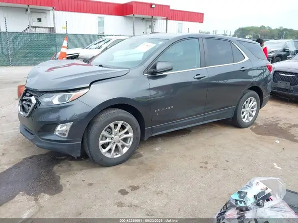 3GNAXUEV2ML372306 2021 CHEVROLET EQUINOX - Image 2
