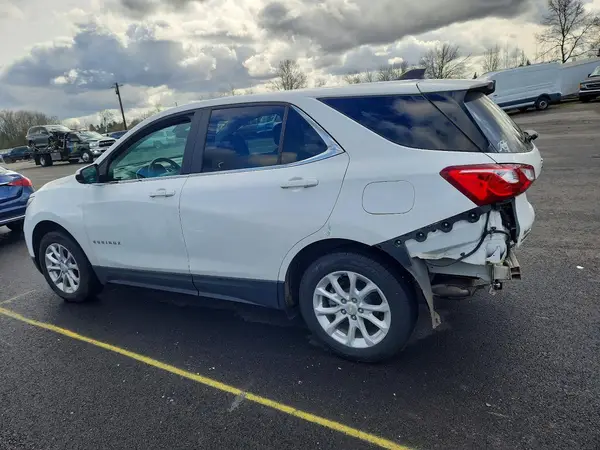 3GNAXUEV2MS172869 2021 CHEVROLET EQUINOX - Image 2