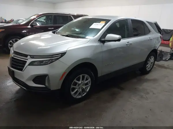 3GNAXUEV2NL118001 2022 CHEVROLET EQUINOX - Image 2