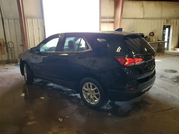 3GNAXUEV2NL186590 2022 CHEVROLET EQUINOX - Image 2