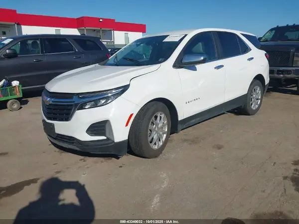 3GNAXUEV2NL189571 2022 CHEVROLET EQUINOX - Image 2