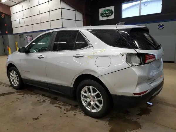 3GNAXUEV2NL215747 2022 CHEVROLET EQUINOX - Image 2