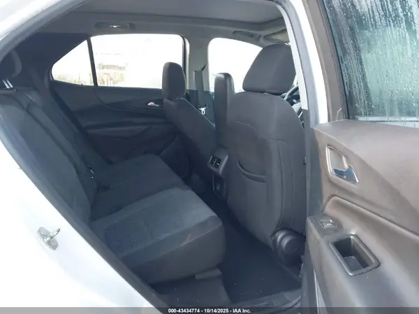 3GNAXUEV2NL222147 2022 CHEVROLET EQUINOX - Image 8