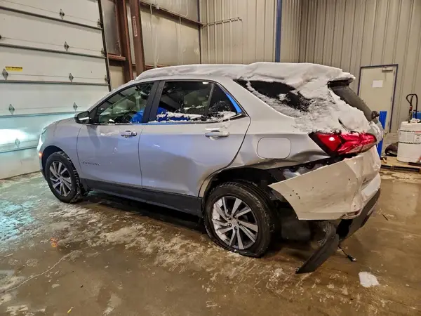 3GNAXUEV2NL239398 2022 CHEVROLET EQUINOX - Image 2