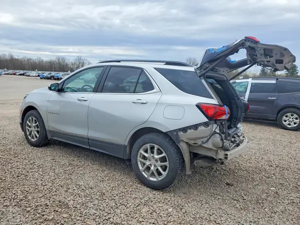 3GNAXUEV2NL241880 2022 CHEVROLET EQUINOX - Image 2